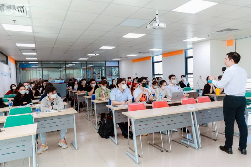 khaimac-khoahoctrongtaithuongmai