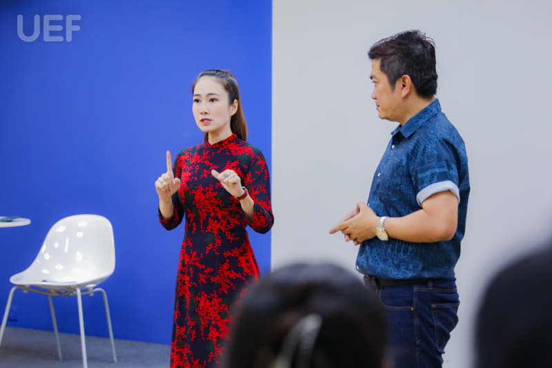 training-kynang-thuyettrinh