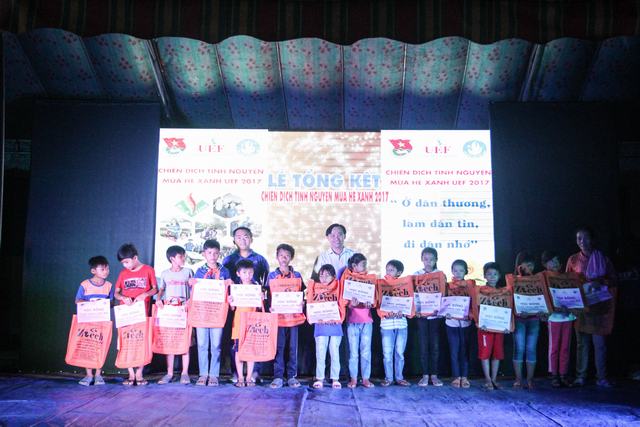 Tổng kết mùa hè  xanh UEF 2017 3