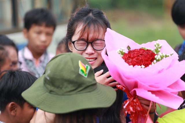 Tuổi trẻ UEF ơi, đã đến lúc khoác màu áo xanh tình nguyện! 