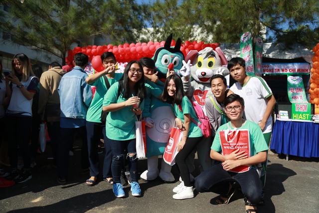 UEF tham gia tư vấn mùa thi 2017