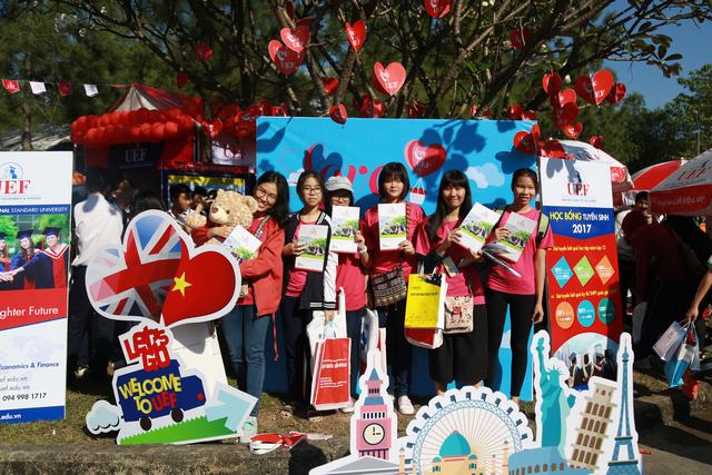 UEF tham gia tư vấn mùa thi 2017