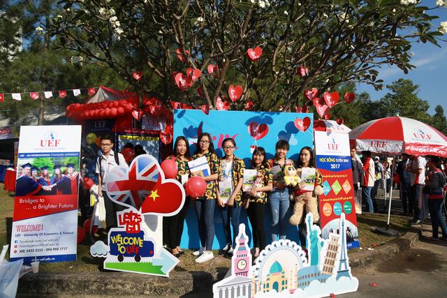 UEF tham gia tư vấn mùa thi 2017