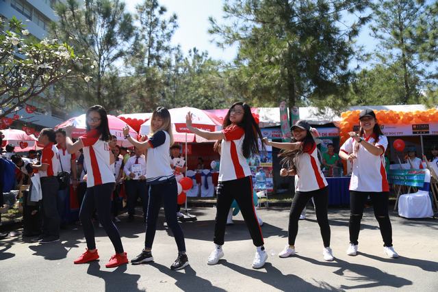 Tư vấn mùa thi 2017 cùng UEF