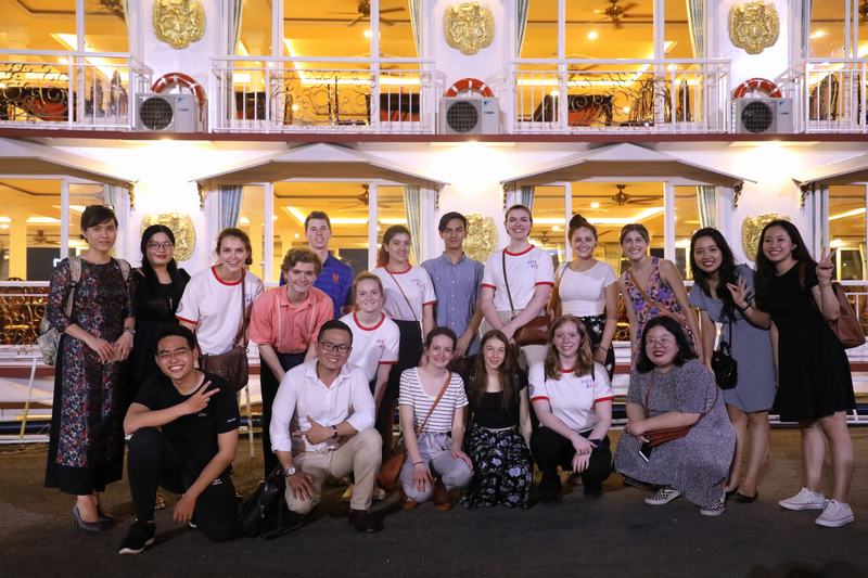 plus 3 tiệc chào mừng 5