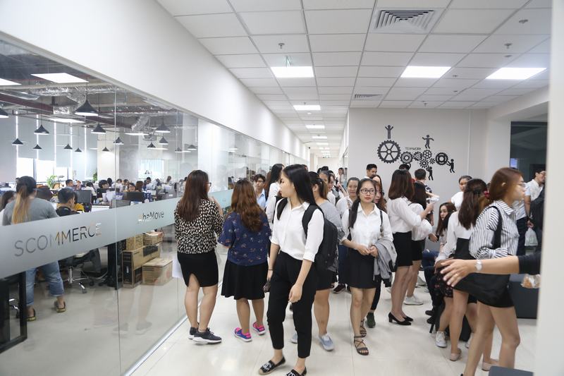 tham quan giao hàng nhanh 9