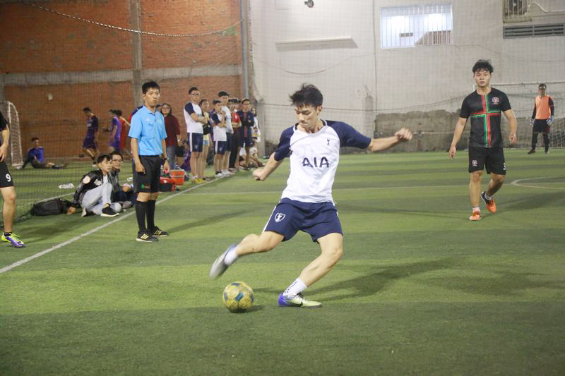 Bóng đá nam UEF 4