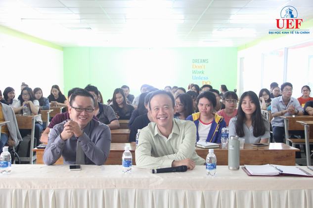Sinh viên UEF sôi nổi định hướng tương lai với diễn giả Pieter Bon 