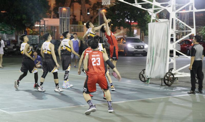 bóng rổ sinh viên UEF 4