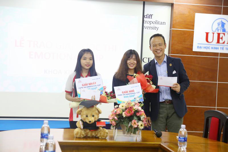 Cuộc thi Emotional clip UEF 5