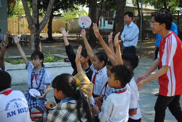 đông sẻ chia 2019