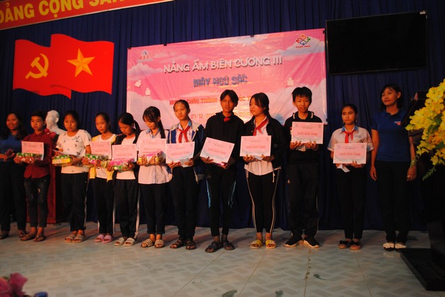 đông sẻ chia 2019