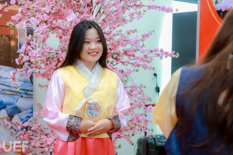 trainghiem-SV-HanQuoc