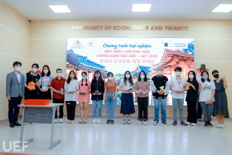 trainghiem-SV-HanQuoc