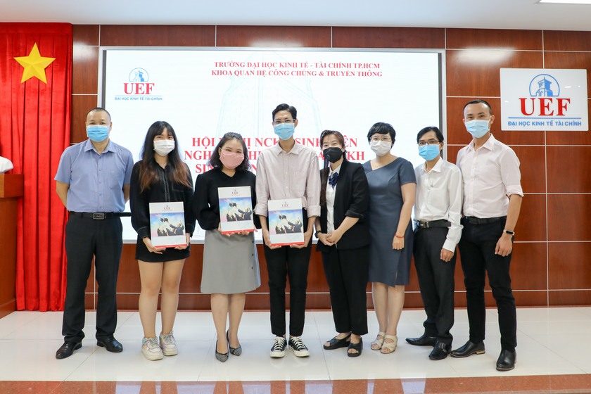 Nghiên cứu khoa học sinh viên