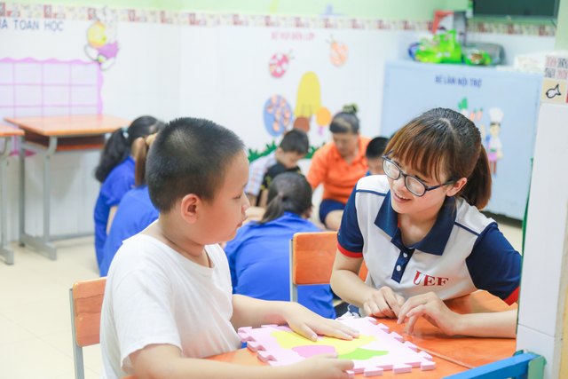 Tình nguyện UEF 1