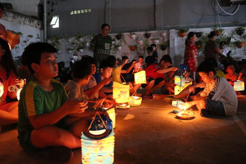 đêm hội trăng rằm