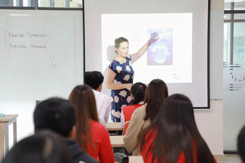 quản trị nhà hàng và dịch vụ ăn uống