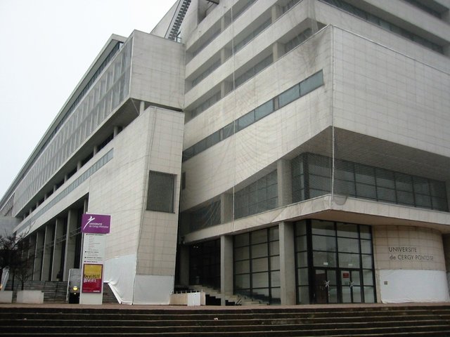 Cergy-Pontoise University