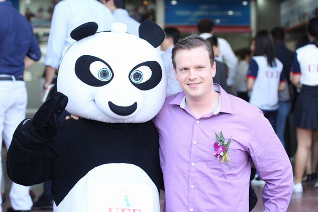 Học viên MBA Dartmouth ấn tượng trước sự năng động, hiếu khách của UEF