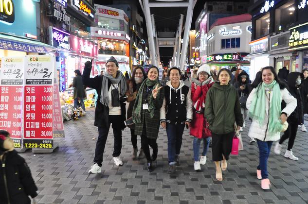 Hành trình học tập tại Hàn Quốc của sinh viên UEF trong ngày đầu tiên