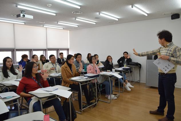 Cùng nhìn lại hành trình học tập tại xứ sở Kim Chi của sinh viên UEF