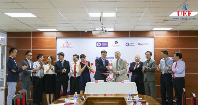 UEF và NUS ký kết hợp tác: Bước tiến mới trên lộ trình đào tạo song ngữ