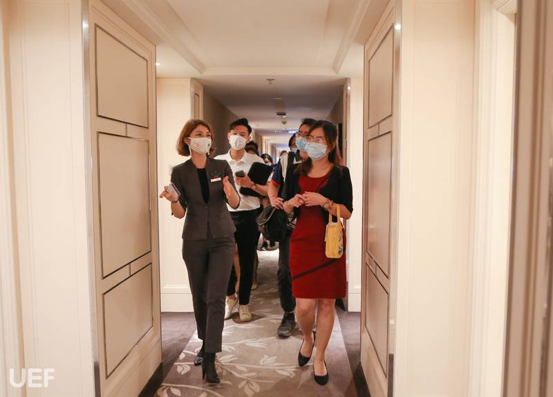 tham quan khách sạn